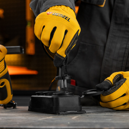 Удлинитель-шнур силовой Top Series DENZEL, КГТТ, 10 м, 3 розетки, 3 x 1,5 мм