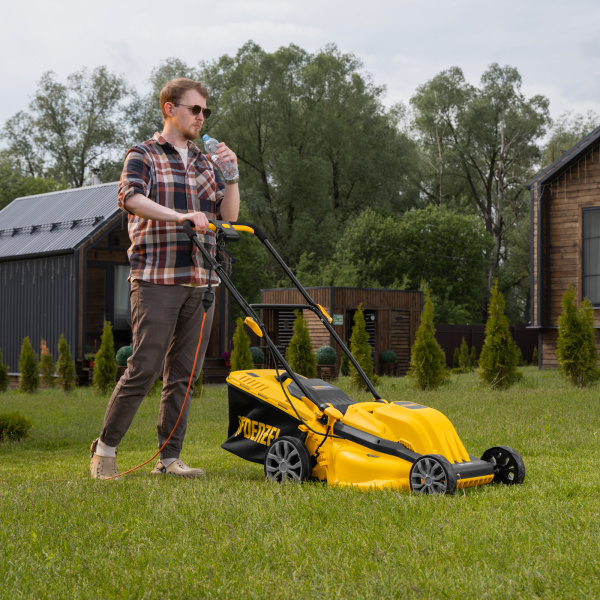 Газонокосилка электрическая DENZEL GMC-2000, шир. 44см, 2000 Вт, 6 уров., травосб. 45 л