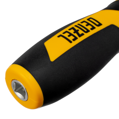 Набор инструментов DENZEL 1/2", 1/4", CrV, S2, пластиковый кейс, 122 предмета Набор инструментов DENZEL 1/2", 1/4", CrV, S2, пластиковый кейс, 122 предмета