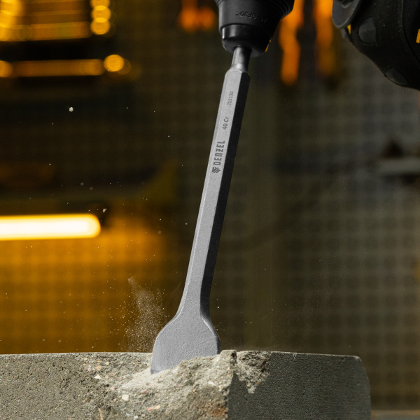 Зубило DENZEL, 14 х 40 х 250 мм, 40Cr, SDS PLUS