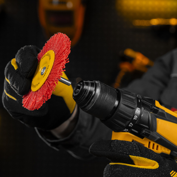 Щетка для дрели DENZEL, 100 мм, Плоская, со шпилькой, нейлоновая щетина