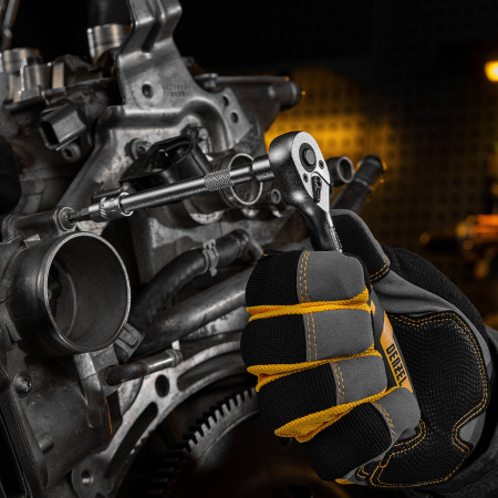 Набор инструментов DENZEL 1/2", 1/4", CrV, S2, пластиковый кейс, 94 предмета