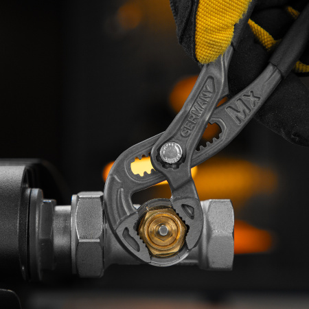 Клещи переставные DENZEL кнопочный механизм, обливные рукоятки, 180 мм