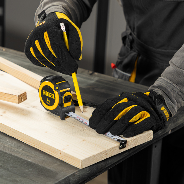 Рулетка DENZEL 31521 5м х 19мм, автоматич. фиксац., нейлон. покрытие, магнит. зацеп, двухстор. разметка