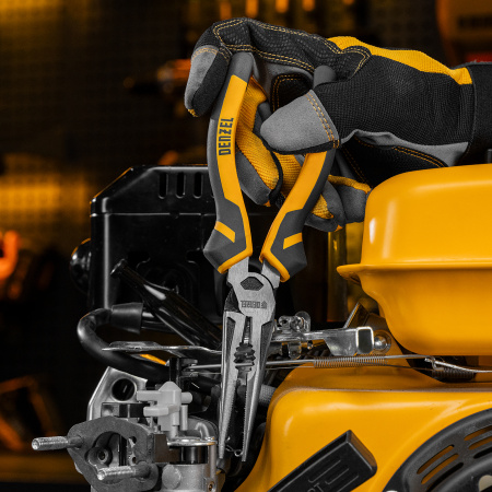 Набор инструментов DENZEL 1/2", 1/4", 3/8", CrV, S2, пластиковый кейс, 144 предмета