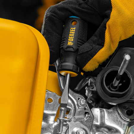 Отвертка DENZEL SL6x38 мм, CrV, трехкомпонентная рукоятка