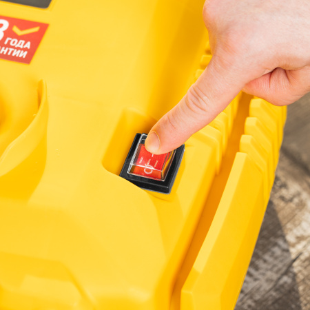 Компрессор воздушный DENZEL DL1300, 10 бар, 1,3 кВт 180 л/мин 5 л, с набором аксессуаров