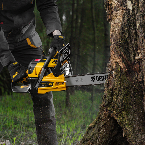 Пила цепная бензиновая DENZEL DS-5218, шина 45 см, 52 см3, 3 л.с, шаг 0,325, 72 звена