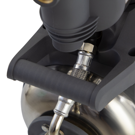 Насосная станция DENZEL X-PRO PSХ950X, 950 Вт, 3300 л/ч, ресивер 24 л, высота подъема 38 м