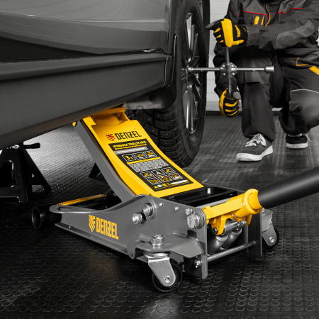 Домкрат гидравлический подкатной DENZEL 3 т, 75-500 мм, быстрый подъем, низкий подхват, проф.