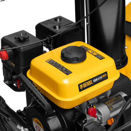 Снегоуборщик бензиновый DENZEL SBM 610DT PRO, 212cc, гусеницы, эл.старт, блок. дифф.