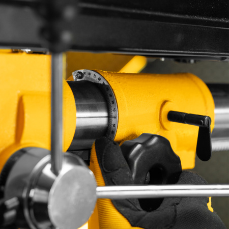 Станок сверлильный радиальный DENZEL DDM-550R, 550 Вт, 16 мм, 12 ск., настольный