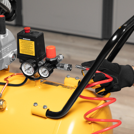 Компрессор воздушный DENZEL X-PRO DKV2200/100, 2.2 кВт, 400 л/мин, 100 л