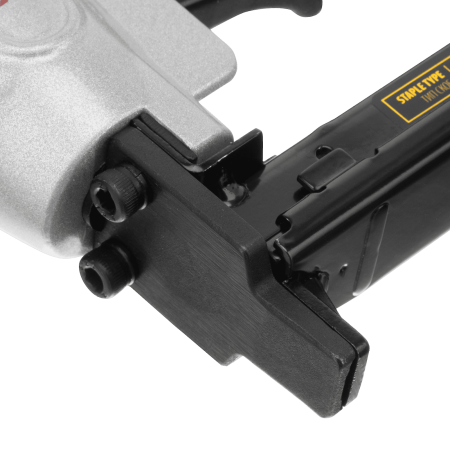 Степлер пневматический DENZEL PS8016 для прямоугольных скоб 21GA от 6 до 16 мм