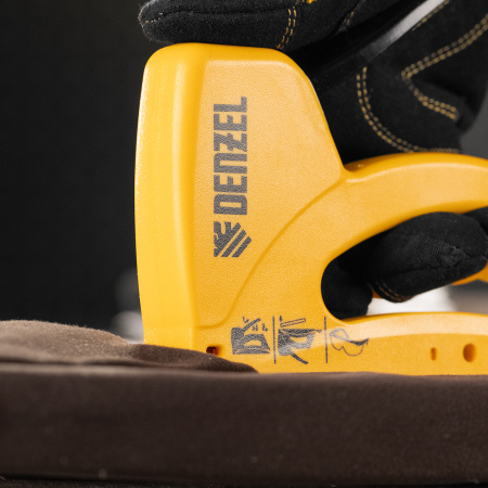 Степлер пластиковый DENZEL скобы в комплекте, тип 53, 6-10 мм