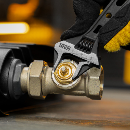 Ключ разводной DENZEL 115 мм, CrV, кованый, укороченная рукоятка