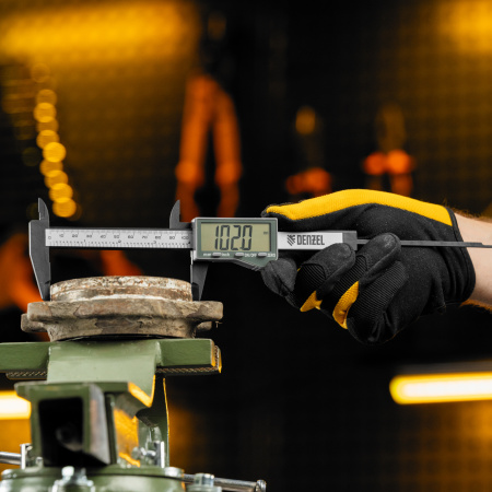 Штангенциркуль DENZEL пластиковый, 150 мм, электронный, большой дисплей, с глубиномером