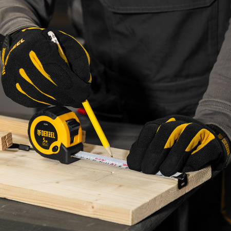 Рулетка DENZEL 5м х 25мм, двухкомп. корпус, кнопка-пауза