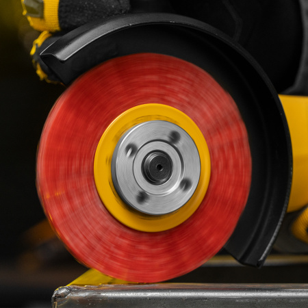 Щетка для УШМ DENZEL, 100 мм, Плоская, нейлоновая щетина, посадка 22,2 мм