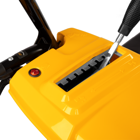 Снегоуборщик бензиновый DENZEL SBL 711DT PRO, 420cc, гусеницы, эл.старт, блок. дифф.