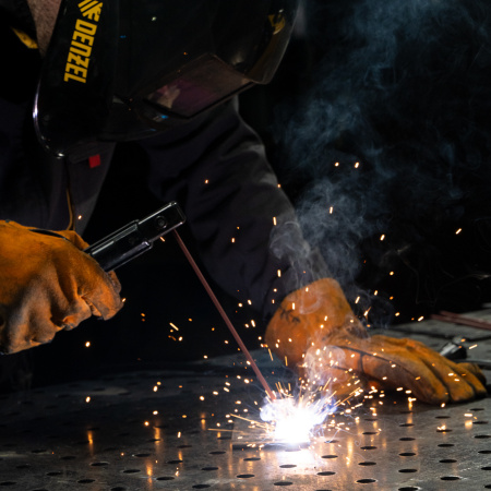 Аппарат инвертор DENZEL. полуавтомат. cварки IMIG-205SDR, 200 А, ПВ 60%, катушка 5 кг