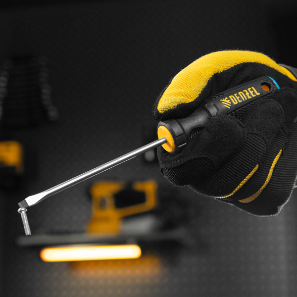 Отвертка DENZEL SL4х100 мм, S2, 3к рукоятка