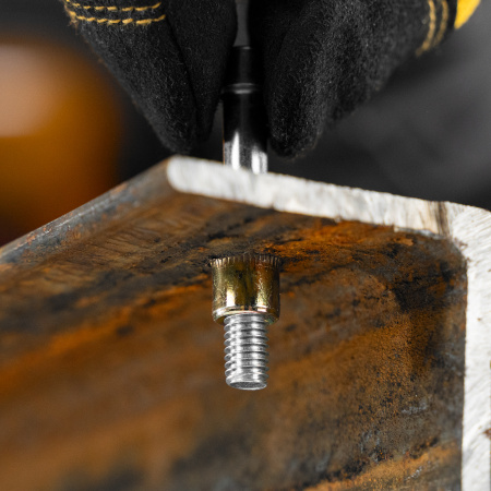 Заклепки резьбовые DENZEL стальные, оцинкованные, М6, пластиковый кейс, 70 шт.