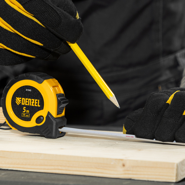 Рулетка DENZEL 5м х 19мм, двухкомп. корпус, кнопка-пауза