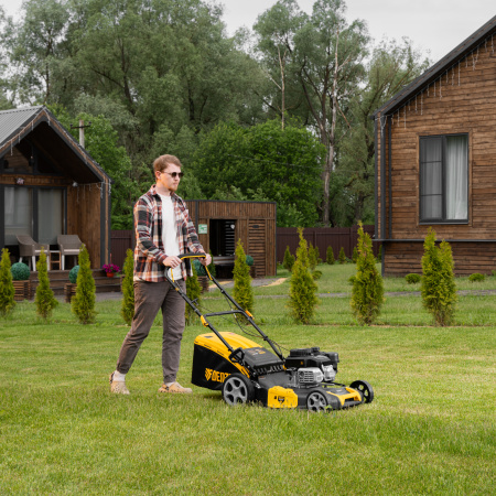 Газонокосилка бензиновая DENZEL GLR-510SP-ZS, 171 см3, ширина 51 см, привод, травосборник 65 л