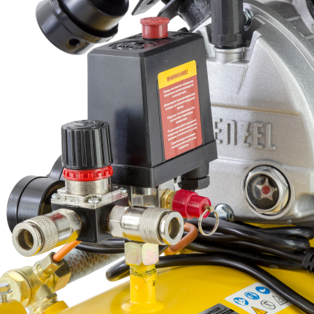 Компрессор воздушный DENZEL X-PRO DKV2200/50, 2.2 кВт, 400 л/мин, 50 л