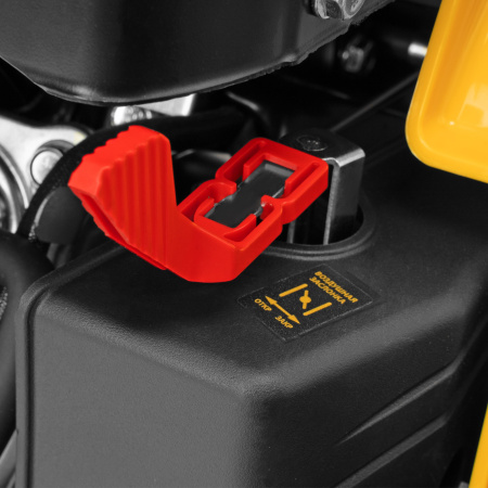 Бензиновая снегоуборочная машина DENZEL SB 460 Sled, 99cc, лыжи ручной старт