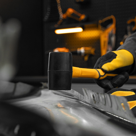 Киянка резиновая DENZEL 225 г, черная, фибергласовая рукоятка c TPR покрытием