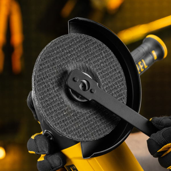 Круг шлифовальный по металлу DENZEL, 150 х 6,0 х 22,2 мм, A24QBF