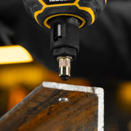 Заклепки резьбовые DENZEL стальные, оцинкованные, М6, пластиковый кейс, 70 шт.