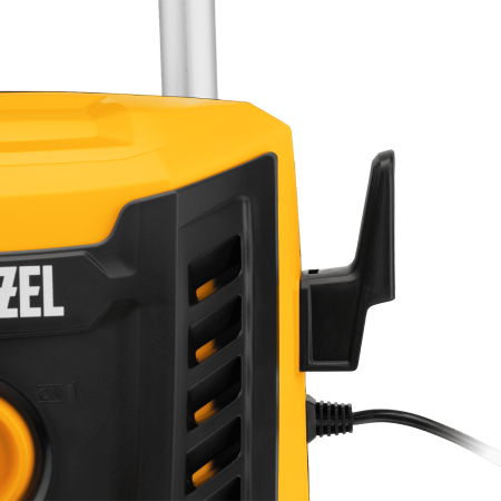 Моечная машина высокого давления DENZEL R-180, 2200 Вт, 180 бар, 380 л/ч, колесная