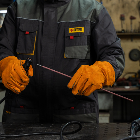 Электроды DENZEL DER-46, диам. 3 мм, 1 кг, рутиловое покрытие Электроды DENZEL DER-46, диам. 3 мм, 1 кг, рутиловое покрытие