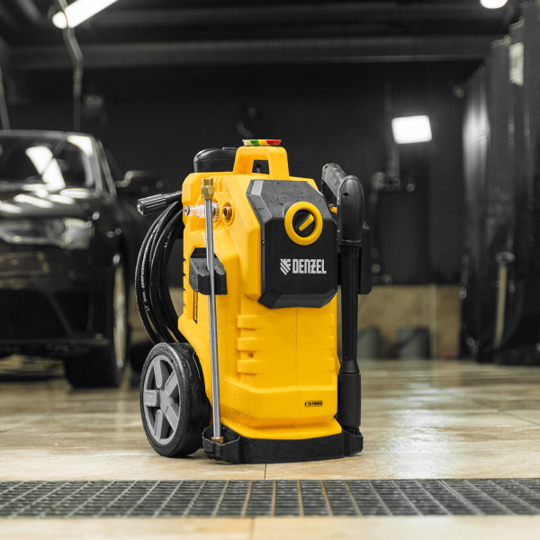 Моечная машина высокого давления DENZEL K 70 Power, 2500 Вт, 180 бар, 600 л/ч, асинхронный двигатель