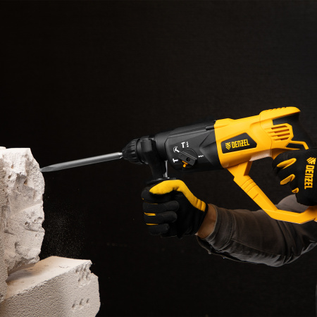 Перфоратор электрический DENZEL RH-1050-26, SDS-plus, 1050 Вт, 3.2 Дж, 3 плюс 1 режим