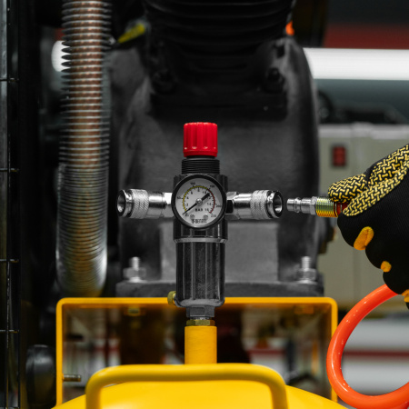 Компрессор воздушный DENZEL рем. привод BCV 4000-T/100, 4,0 кВт, 100 литров, 690 л/мин