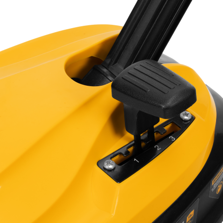 Портативная аккумуляторная газонокосилка DENZEL CLM-22, Li-ion, 20В, 220 мм