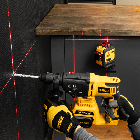 Лазерный уровень DENZEL LX 360-3 Red, 30 м, 635 нм, Li 2800 мАч, 5/8 дюйм