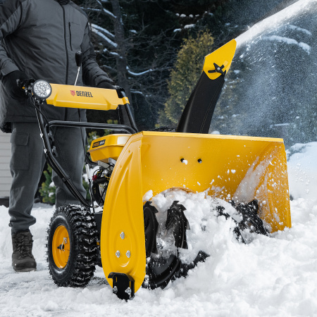 Снегоуборщик бензиновый DENZEL SBM 610, 212 cc, ручной старт, фара