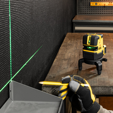 Лазерный уровень DENZEL LX 06 Green, 30 м, 520 нм, аккумулятор Li 5200 mAh, резьба 5/8