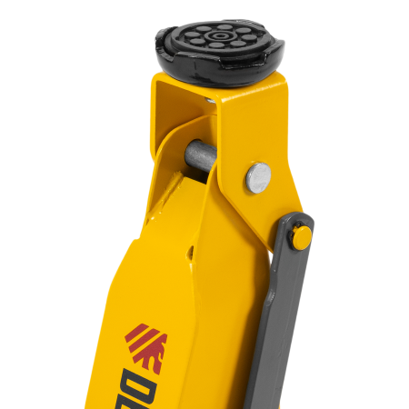 Домкрат гидравлический подкатной DENZEL 2 т, 135-385 мм, в пласт. кейсе