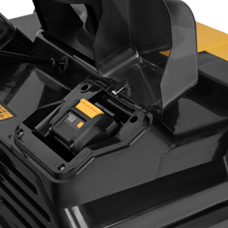 Снегоуборщик аккумуляторный DENZEL ESB-560Li, 560 мм, 40В, 2 АКБ 5 Ач, ЗУ, метал. шнек