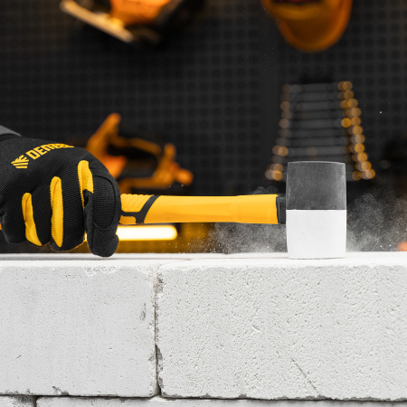 Киянка резиновая DENZEL 225 г, черно-белая, фибергласовая рукоятка c TPR покрытием Киянка резиновая DENZEL 225 г, черно-белая, фибергласовая рукоятка c TPR покрытием