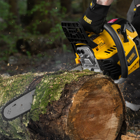 Пила цепная бензиновая DENZEL DS-4516, шина 40 см, 45 см3, 2,5 л.с, шаг 0,325, 64 звена