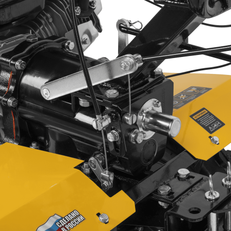 Мотоблок DPT-270X, 7 л.с., диск.сцеп, шир 90 см, глуб 35 см,фрез 3х4,ВОМ,скор 2В/1Н,кол 8" Denzel