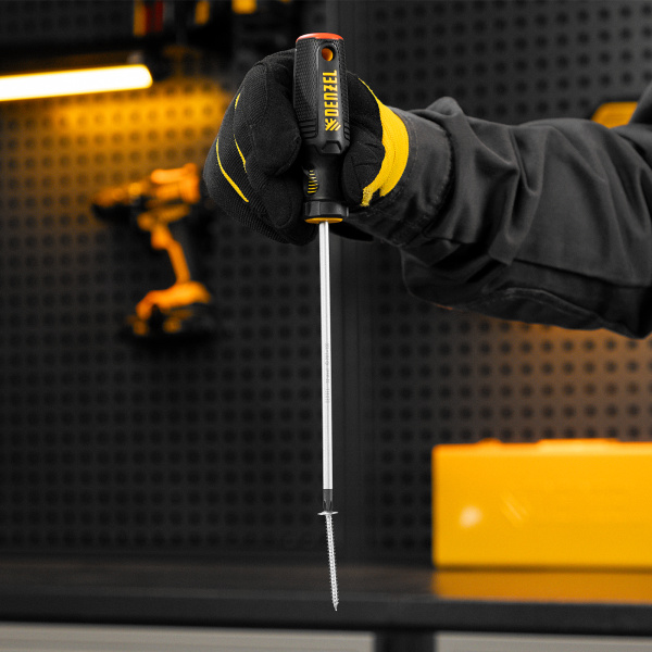 Отвертка DENZEL PH1х150 мм, S2, 3к рукоятка