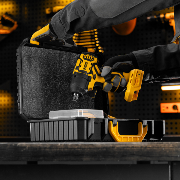 Гайковерт ударный аккумуляторный бесщет. DENZEL CIWH-BL-20-500, Li-Ion, 20 В